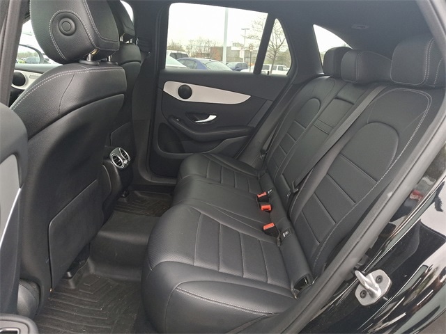 2022 Mercedes-Benz GLC 300 11