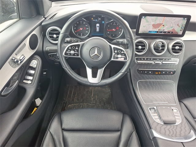 2022 Mercedes-Benz GLC 300 2