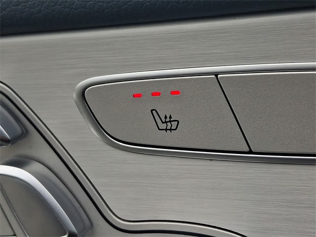 2022 Mercedes-Benz GLC 300 26
