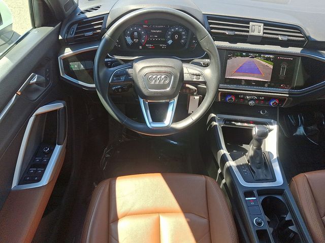 Thumbnail: 2025 Audi Q3 - 2