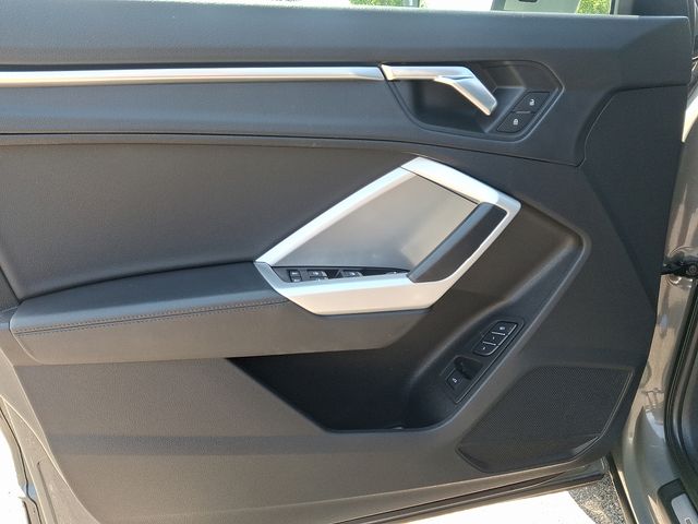Thumbnail: 2024 Audi Q3 - 20