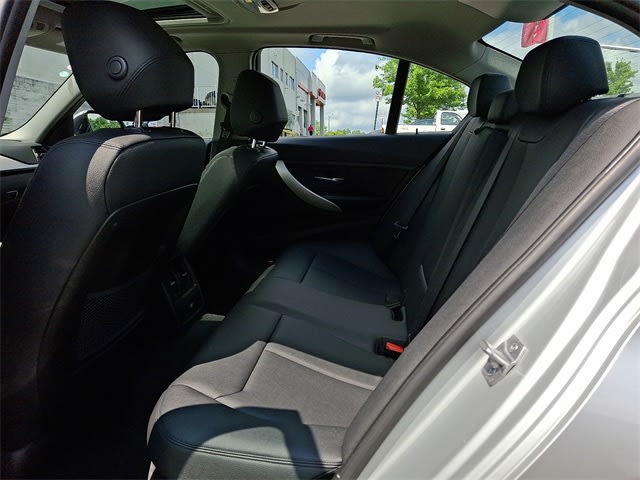 Thumbnail: 2014 BMW 3 Series - 10