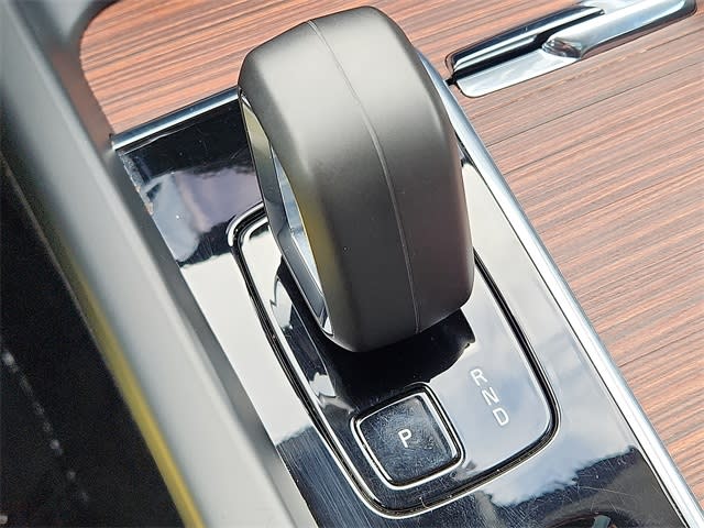 Thumbnail: 2024 Volvo XC60 - 10