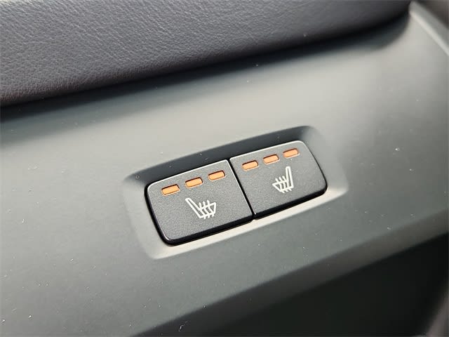 Thumbnail: 2024 Volvo XC60 - 17