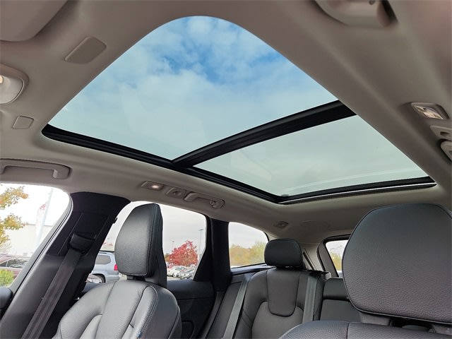 Thumbnail: 2024 Volvo XC60 - 19