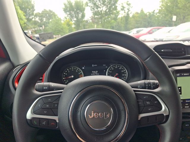 Thumbnail: 2023 Jeep Renegade - 9