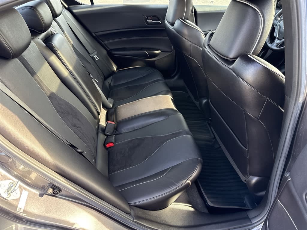 Thumbnail: 2021 Acura ILX - 12