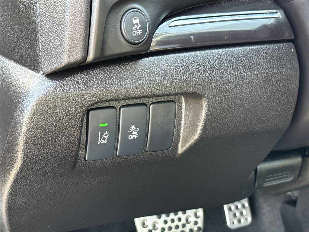 Thumbnail: 2021 Acura ILX - 29