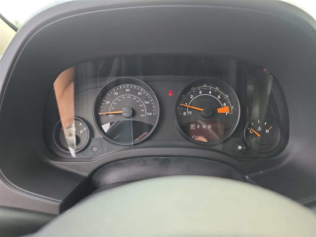 Thumbnail: 2016 Jeep Patriot - 15