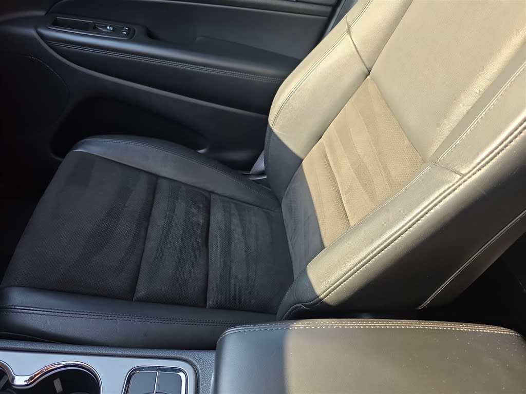 Thumbnail: 2022 Jeep Grand Cherokee - 43