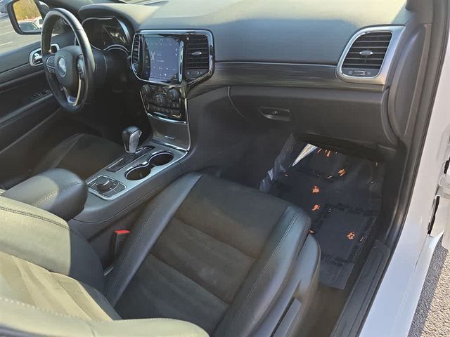 Thumbnail: 2022 Jeep Grand Cherokee - 10