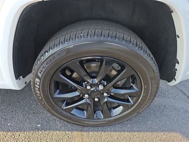 Thumbnail: 2022 Jeep Grand Cherokee - 46