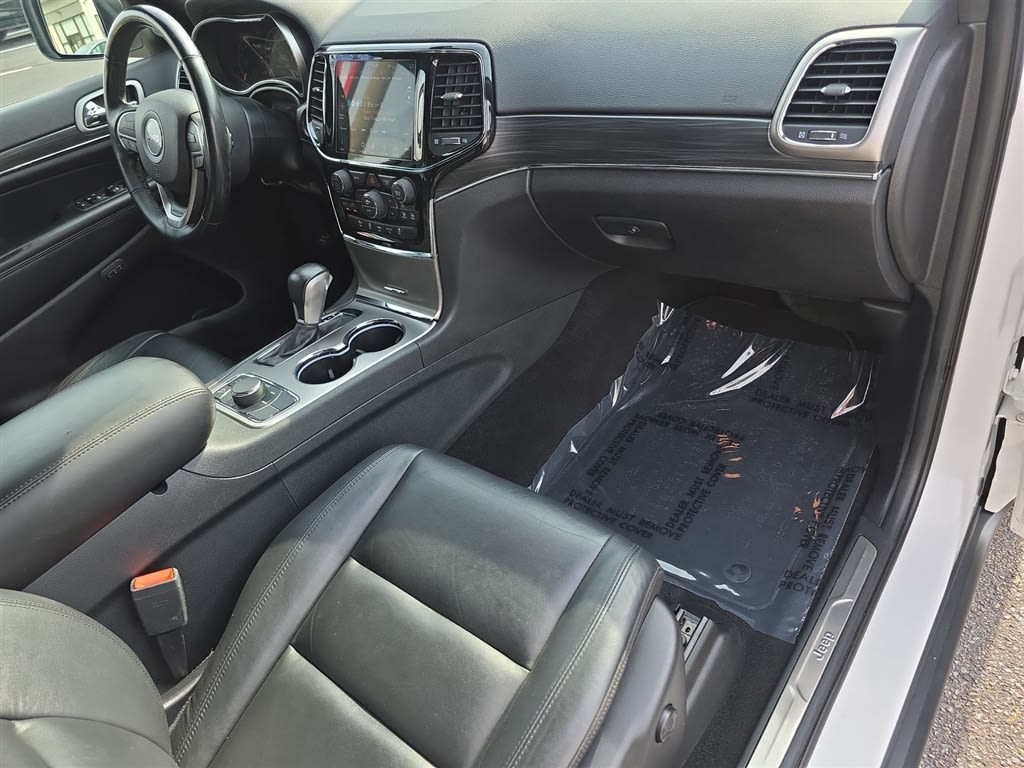 Thumbnail: 2020 Jeep Grand Cherokee - 10