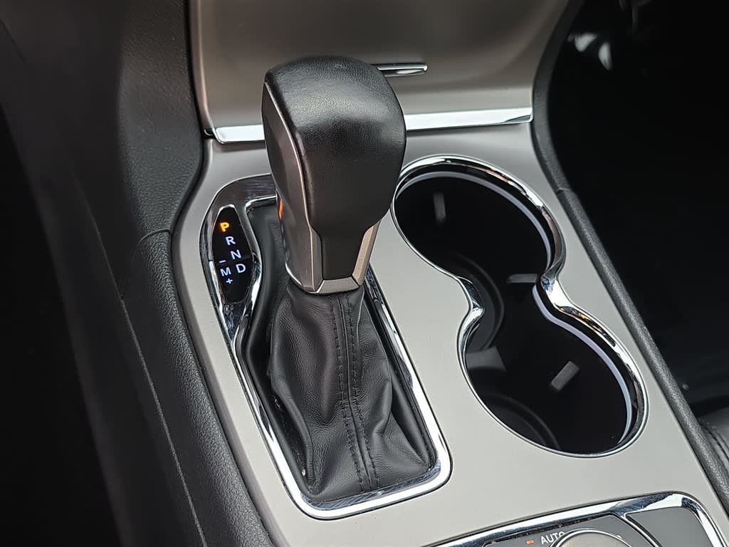 Thumbnail: 2020 Jeep Grand Cherokee - 13