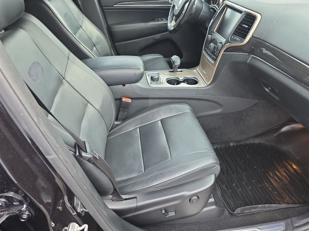 Thumbnail: 2015 Jeep Grand Cherokee - 9