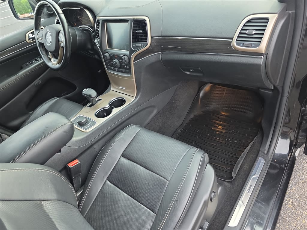 Thumbnail: 2015 Jeep Grand Cherokee - 10