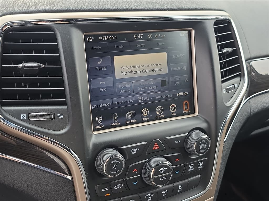 Thumbnail: 2015 Jeep Grand Cherokee - 25