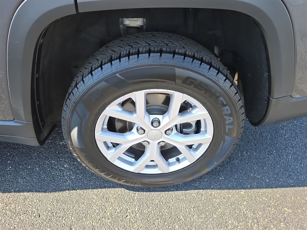 Thumbnail: 2022 Jeep Grand Cherokee L - 7