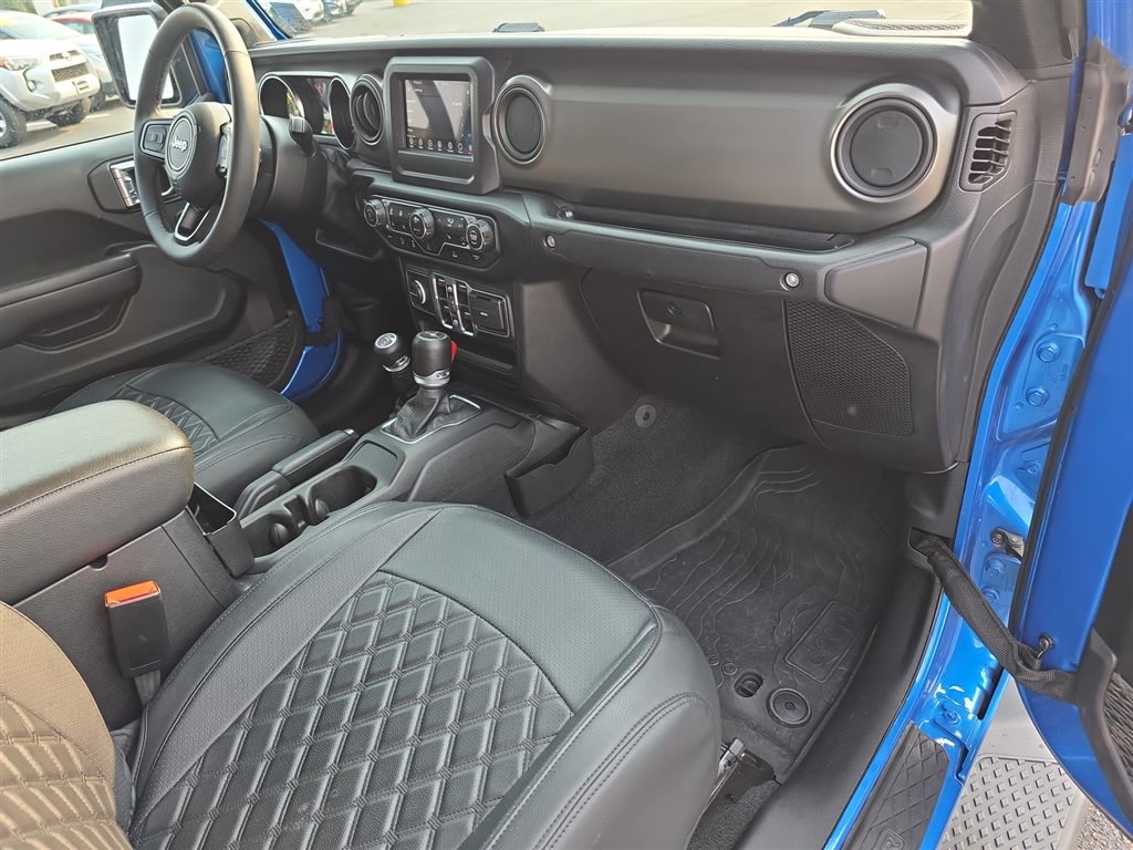 Thumbnail: 2023 Jeep Gladiator - 10