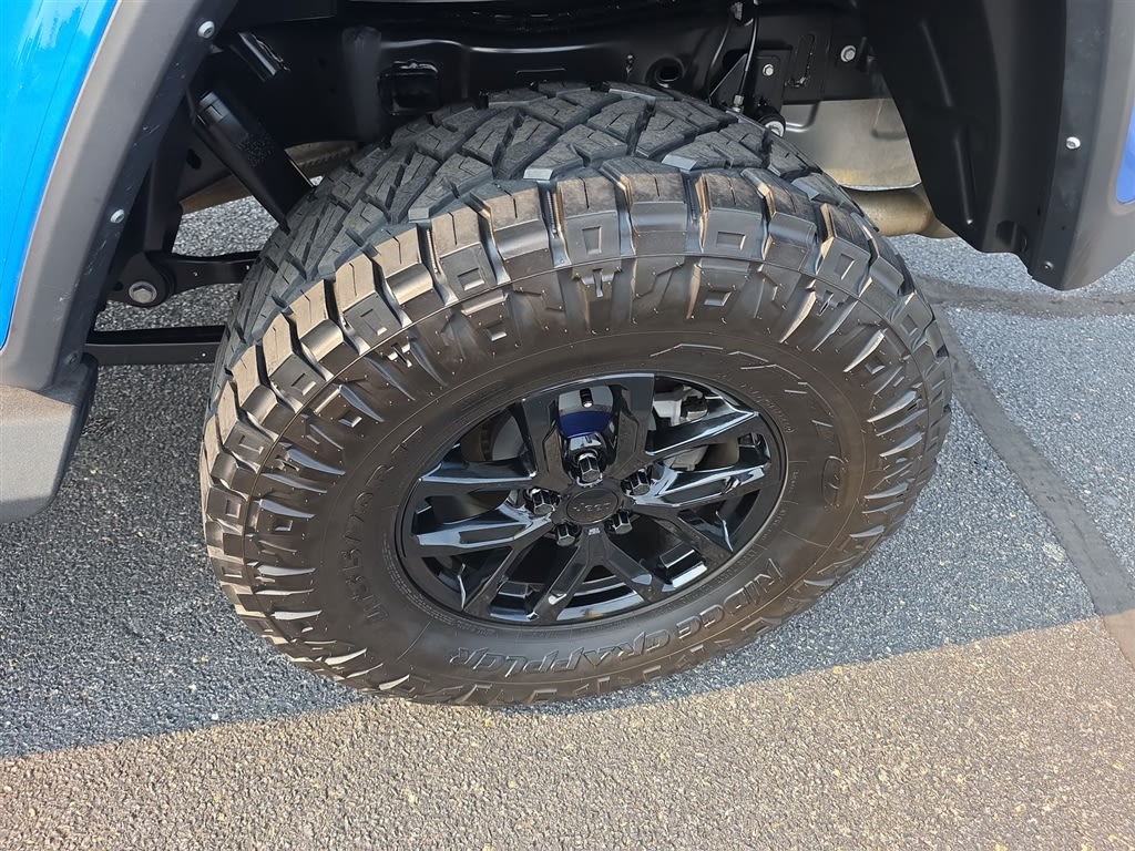 Thumbnail: 2023 Jeep Gladiator - 7