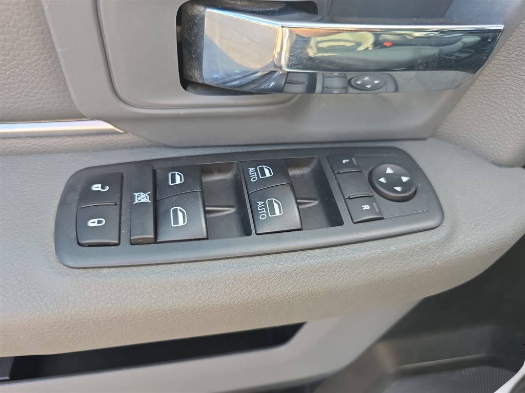 Thumbnail: 2020 RAM 1500 - 23