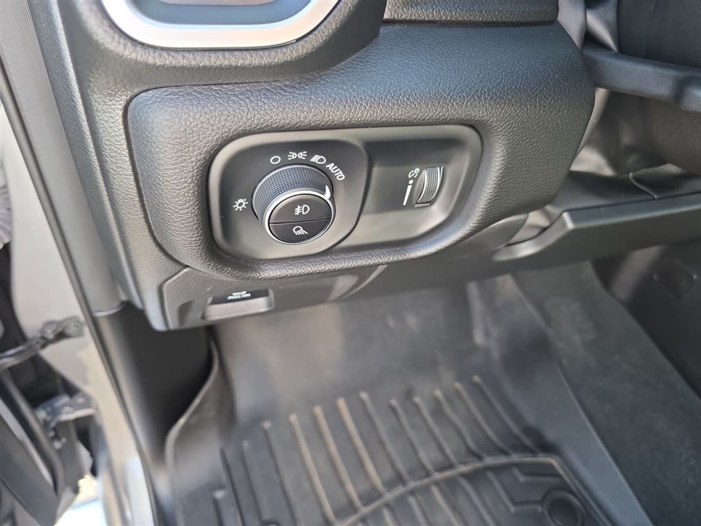 Thumbnail: 2023 RAM 1500 - 20