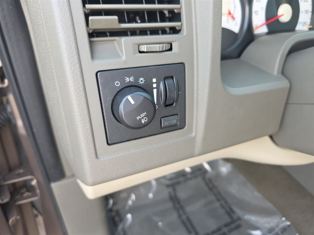 Thumbnail: 2009 Dodge Dakota - 18