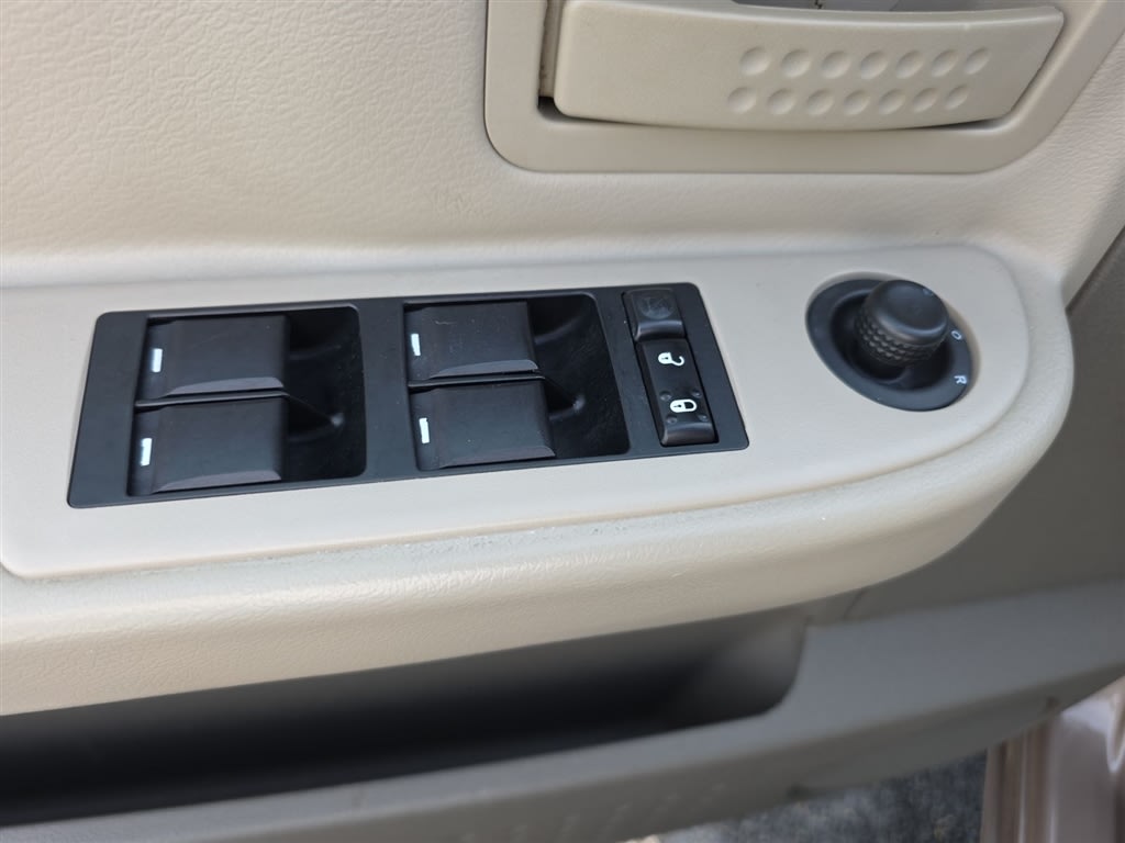 Thumbnail: 2009 Dodge Dakota - 21