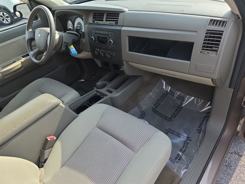Thumbnail: 2009 Dodge Dakota - 2