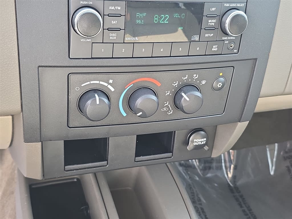 Thumbnail: 2009 Dodge Dakota - 23