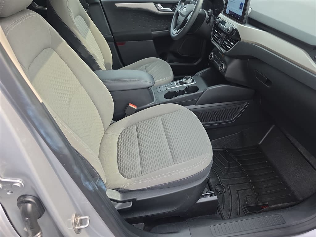 Thumbnail: 2020 Ford Escape - 10