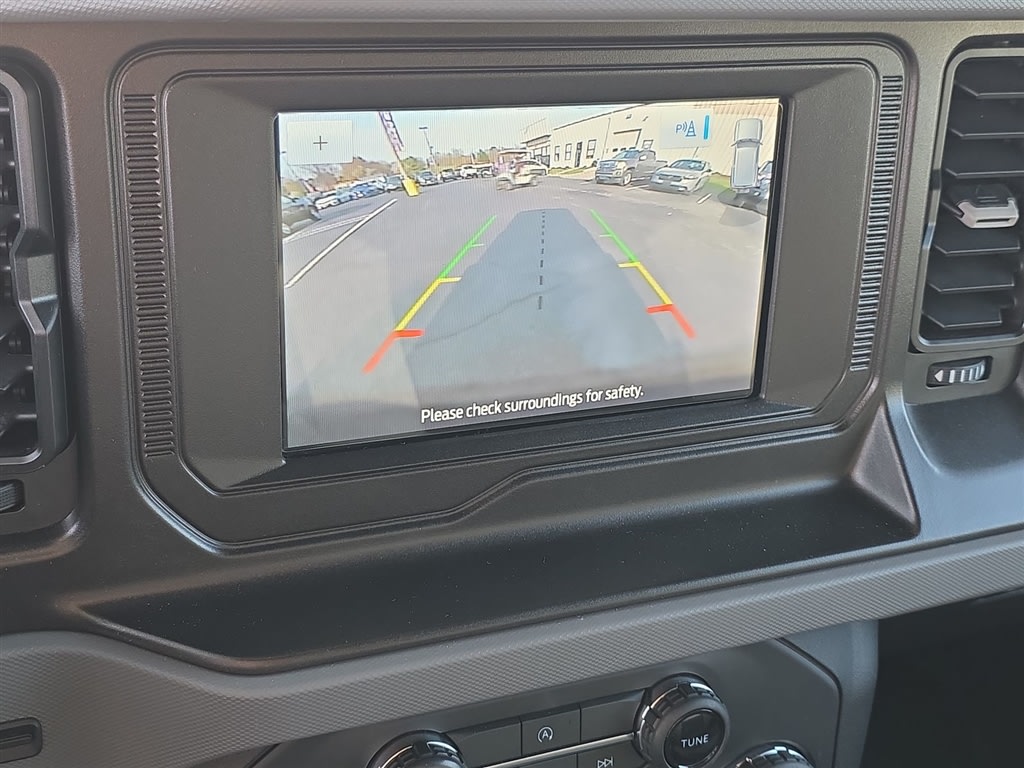 Thumbnail: 2023 Ford Bronco - 12