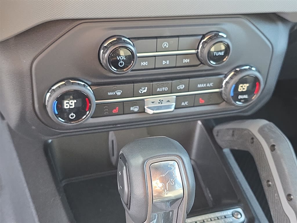 Thumbnail: 2023 Ford Bronco - 26