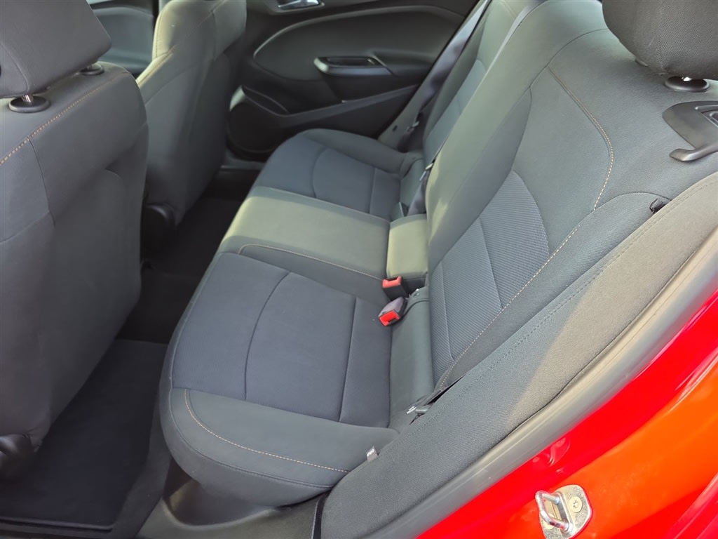 Thumbnail: 2017 Chevrolet Cruze - 23