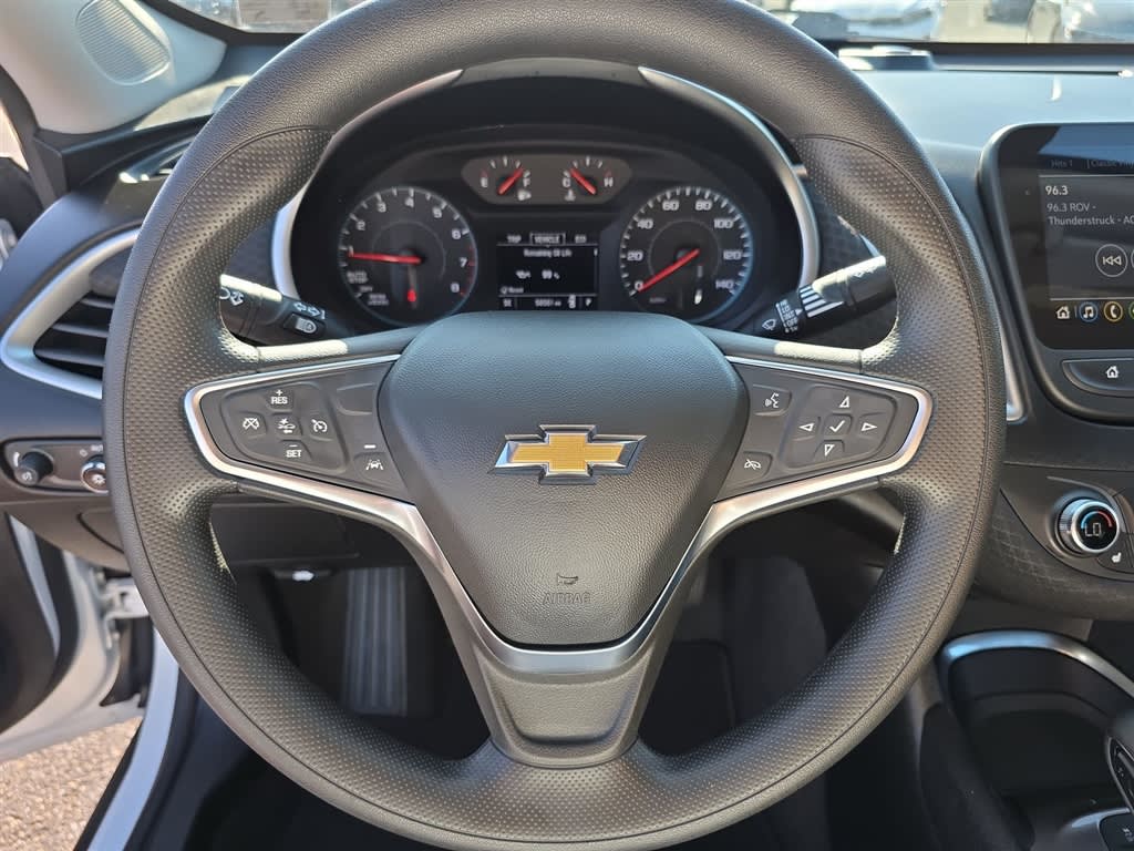Thumbnail: 2024 Chevrolet Malibu - 2