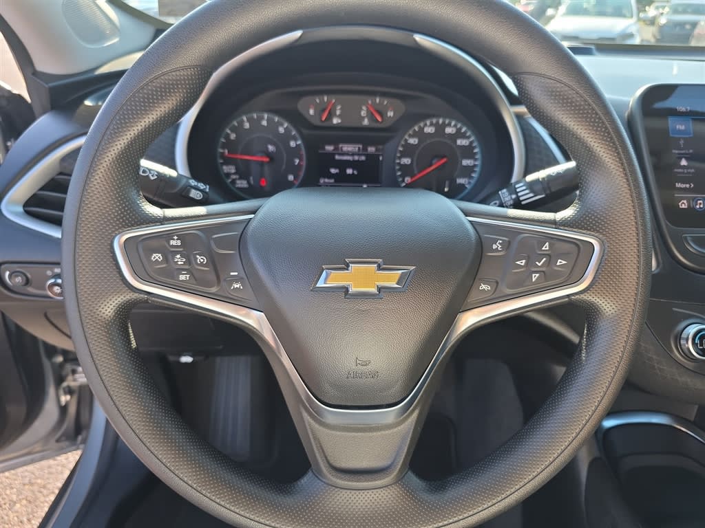Thumbnail: 2024 Chevrolet Malibu - 9