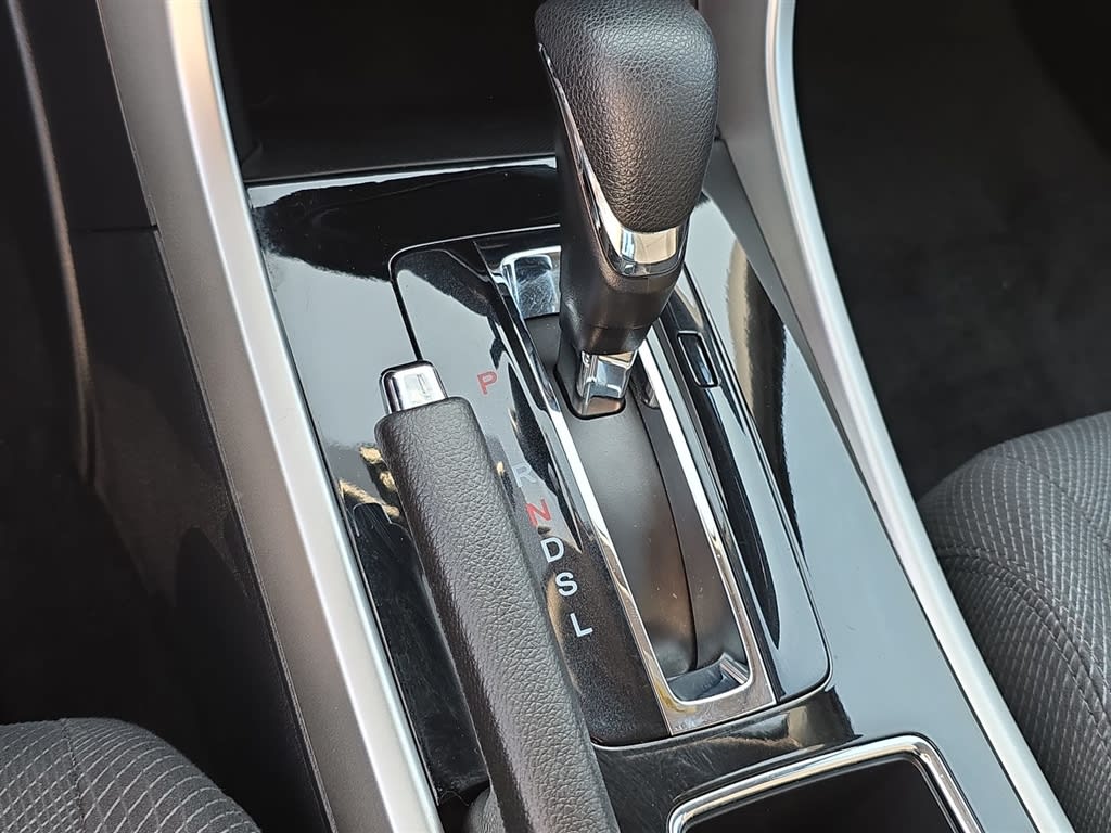 Thumbnail: 2017 Honda Accord - 13