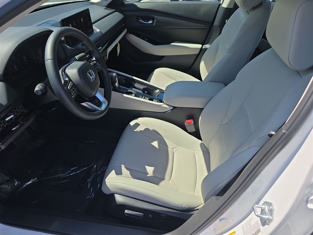 Thumbnail: 2025 Honda Accord - 11