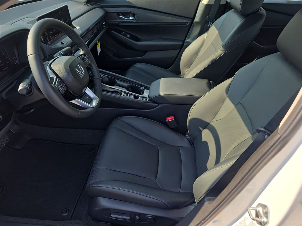 Thumbnail: 2025 Honda Accord - 10