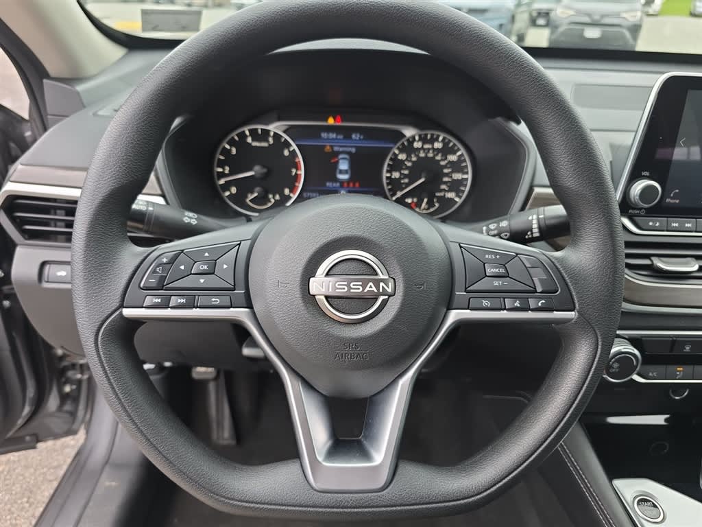 Thumbnail: 2023 Nissan Altima - 9