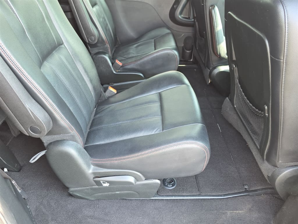 Thumbnail: 2017 Dodge Grand Caravan - 20
