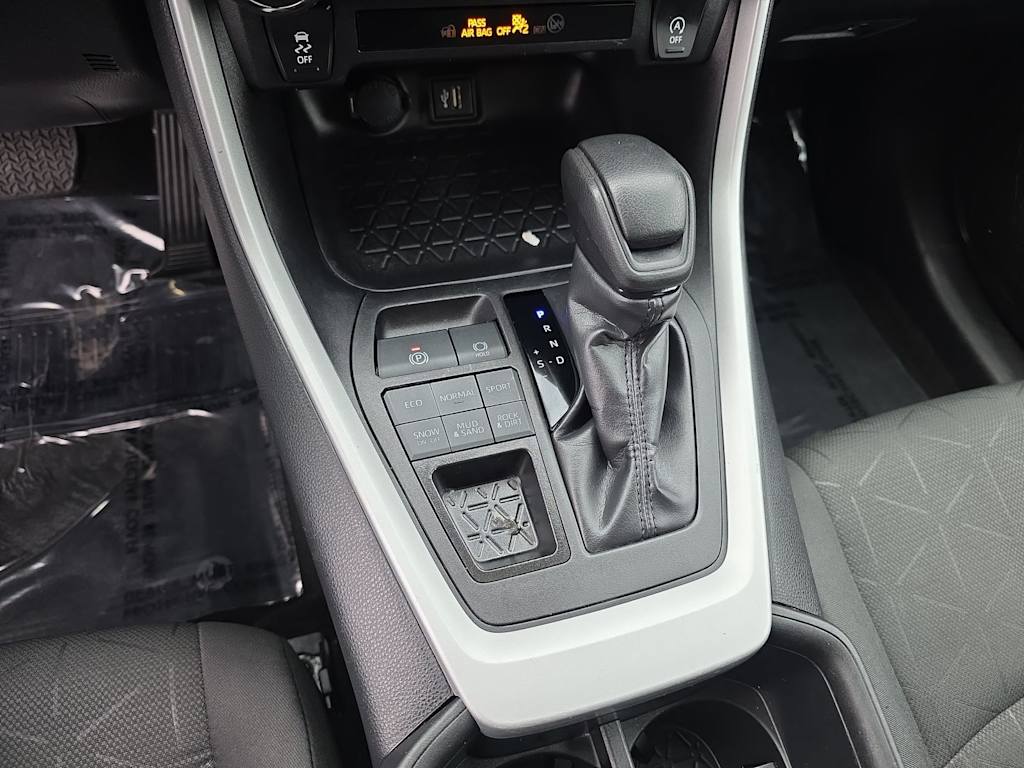 Thumbnail: 2024 Toyota RAV4 - 13