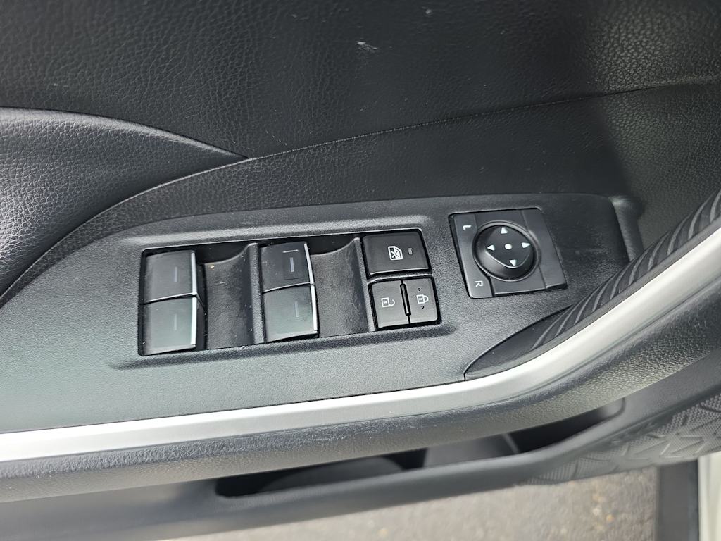 Thumbnail: 2024 Toyota RAV4 - 24