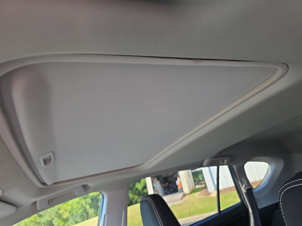Thumbnail: 2018 Toyota RAV4 - 28