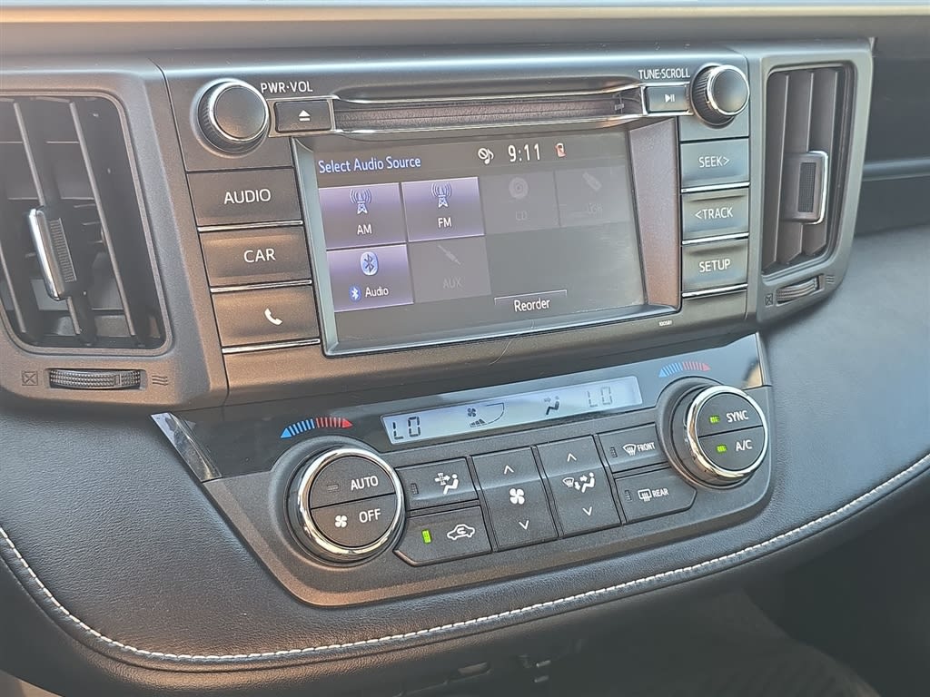 Thumbnail: 2018 Toyota RAV4 - 25