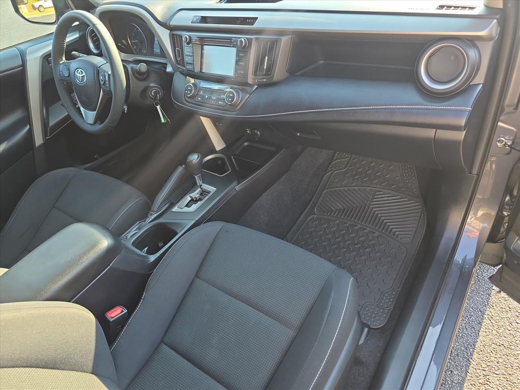 Thumbnail: 2018 Toyota RAV4 - 2