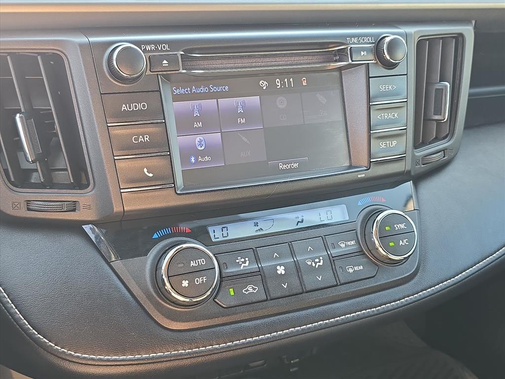 Thumbnail: 2018 Toyota RAV4 - 25