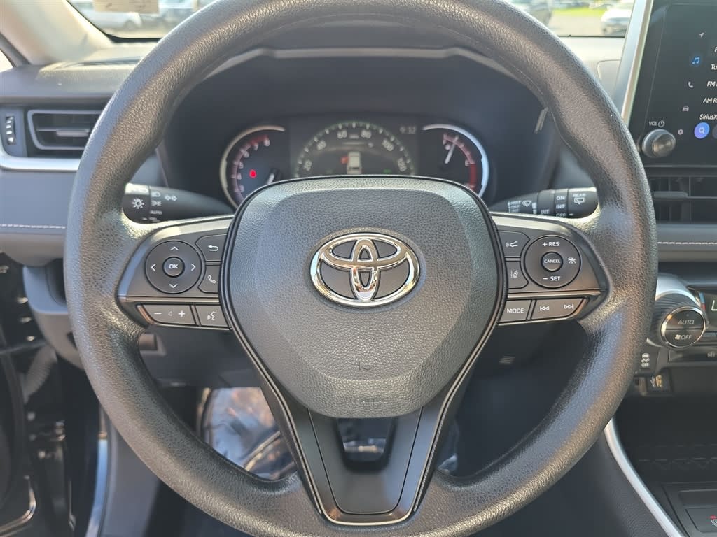 Thumbnail: 2023 Toyota RAV4 - 9