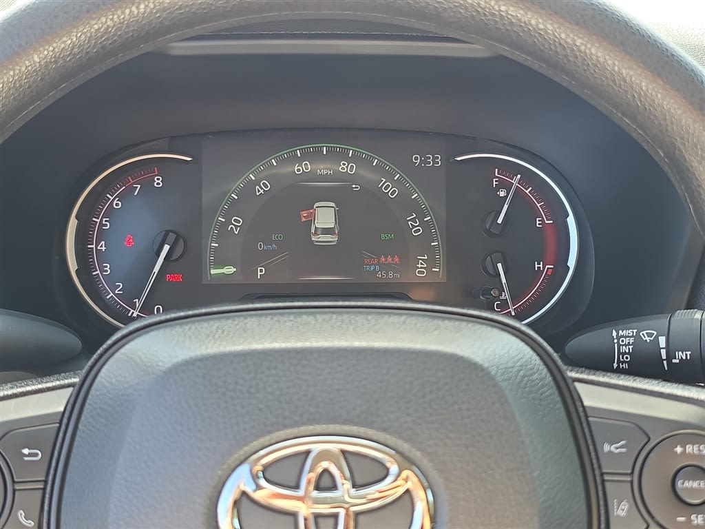 Thumbnail: 2023 Toyota RAV4 - 15