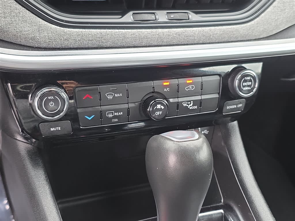 Thumbnail: 2024 Jeep Compass - 26